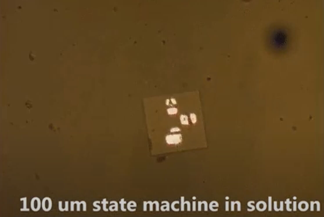 Робот размером с человеческую клетку. Фото.