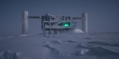 Начало нейтринной астрономии положено: антарктическая станция точно отследила место рождения нейтрино. Фото.