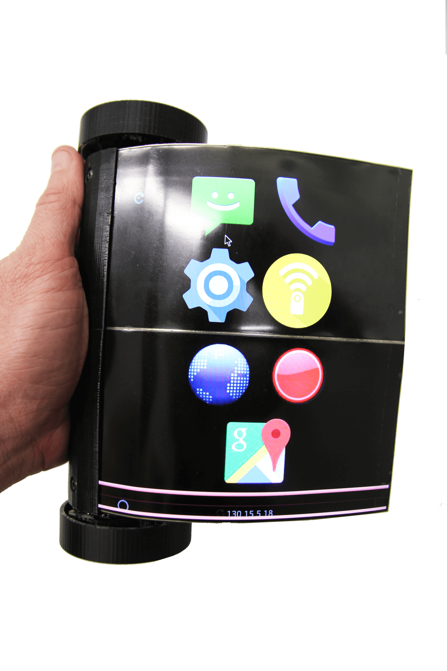 Создан сенсорный планшет, который можно скрутить в свиток. Телефон-свиток: в память о древних египтянах? Фото.