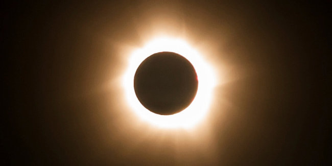 Во сколько и как смотреть солнечное затмение 11 августа 2018 года. Фото.