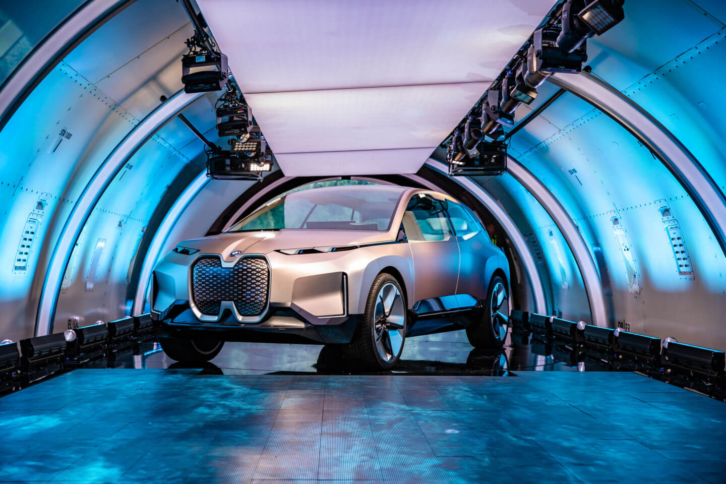 Вы уже видели электрический BMW iNext, который поступит в продажу в 2021 году? Фото.