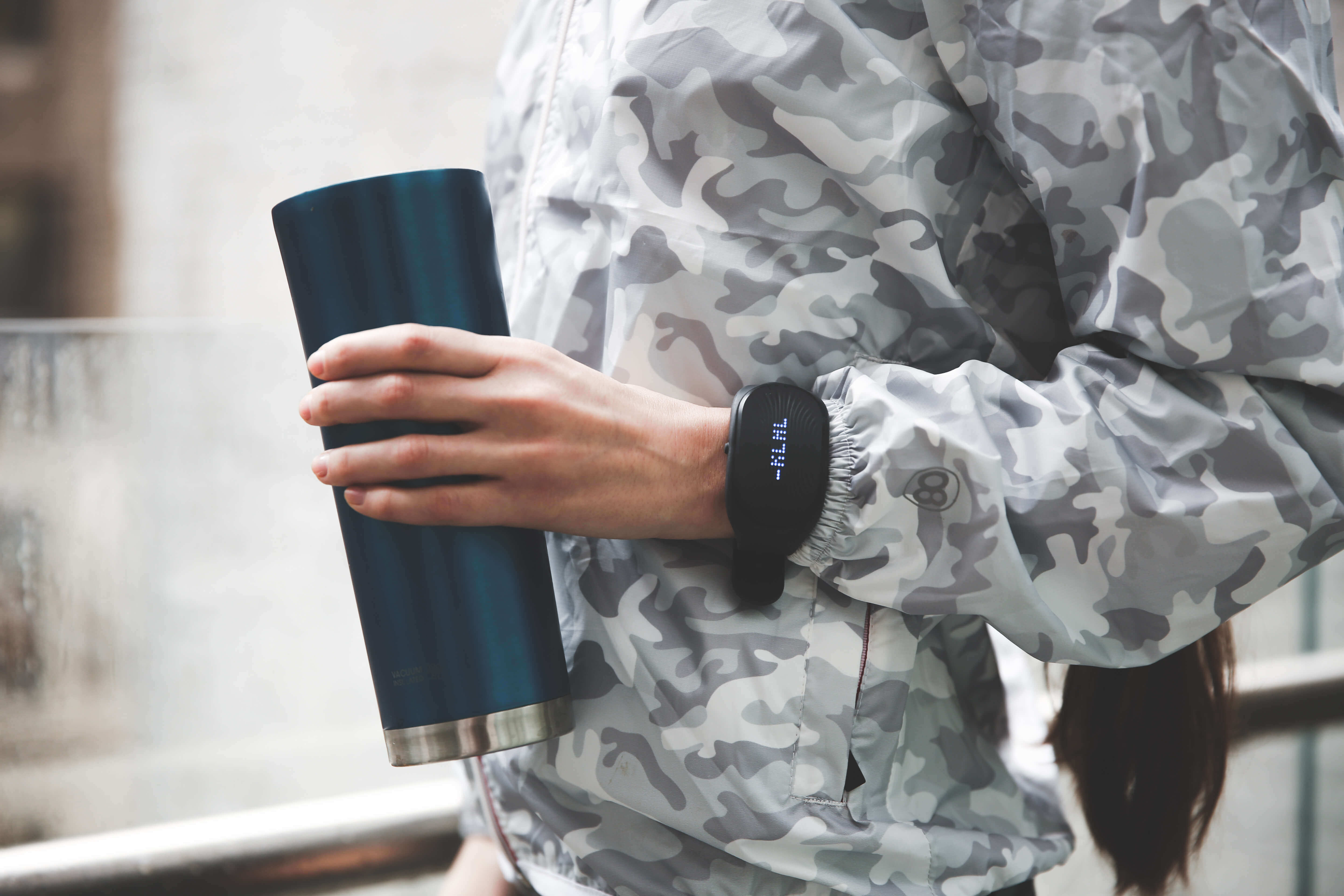 Healbe GoBe2: российский умный браслет, который сам считает калории.. Фото.