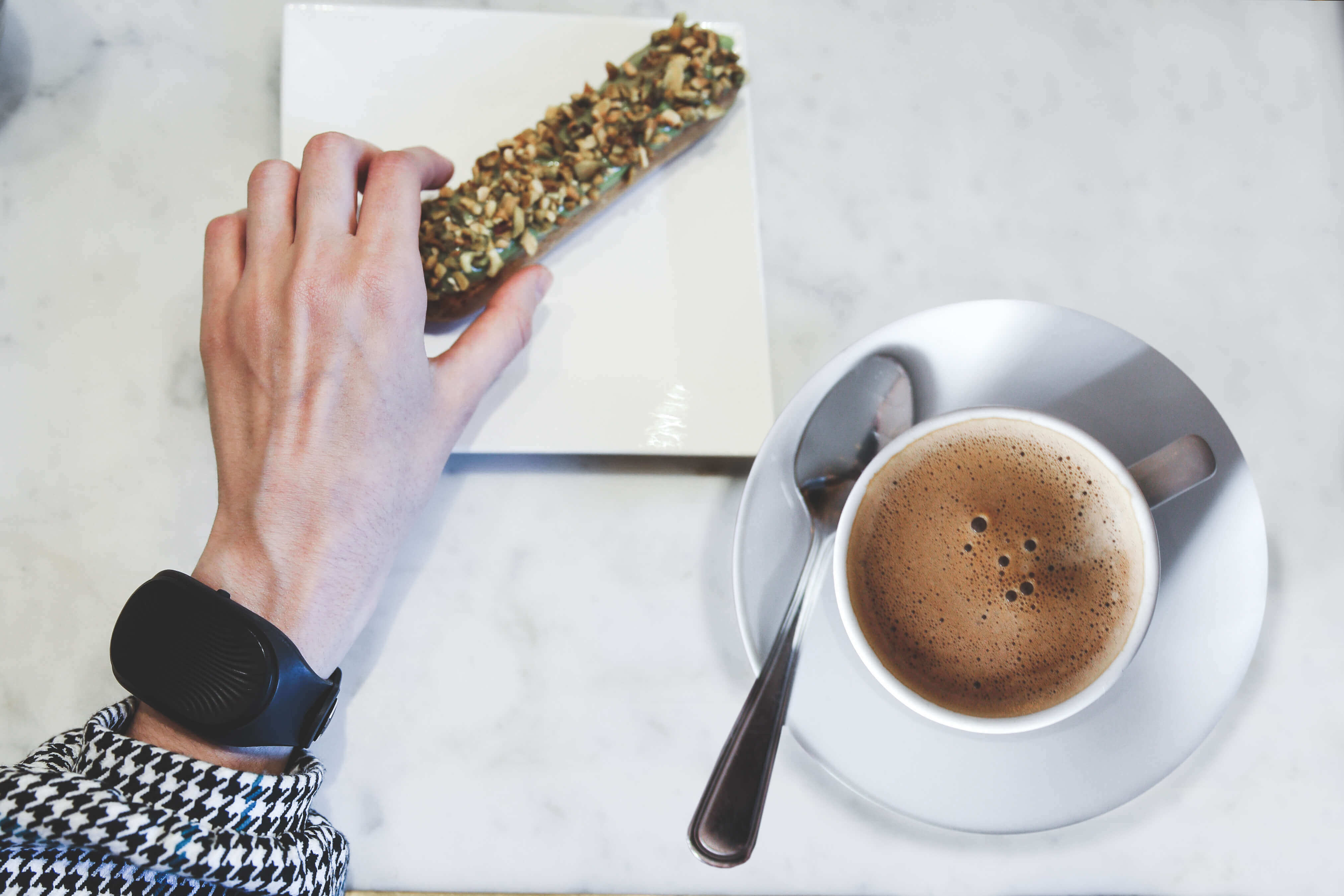 Healbe GoBe2: российский умный браслет, который сам считает калории.. Фитнес-браслет, которым хочется пользоваться.. Фото.