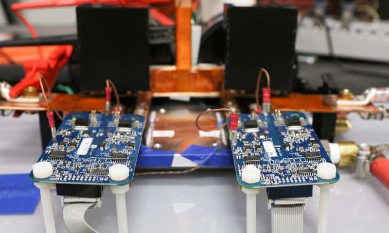 Беспроводная зарядка для электромобилей на 120 киловатт: так же быстро, как на АЗС? Фото.