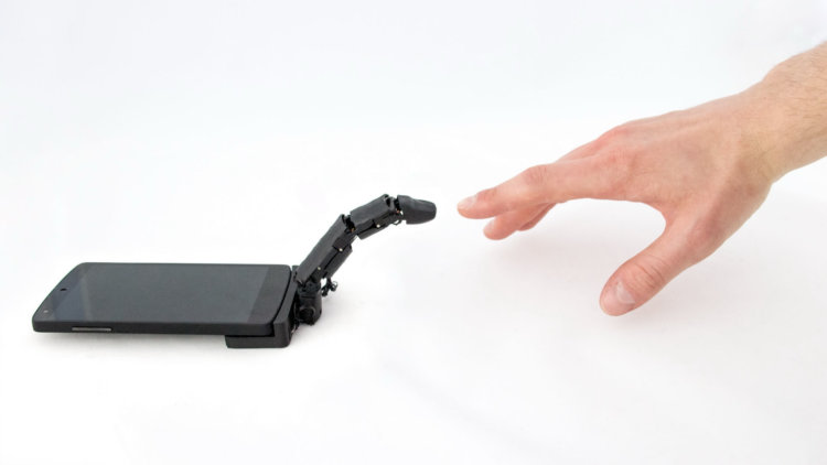 Роботизированный палец повысит обратную связь с вашим смартфоном. Фото.