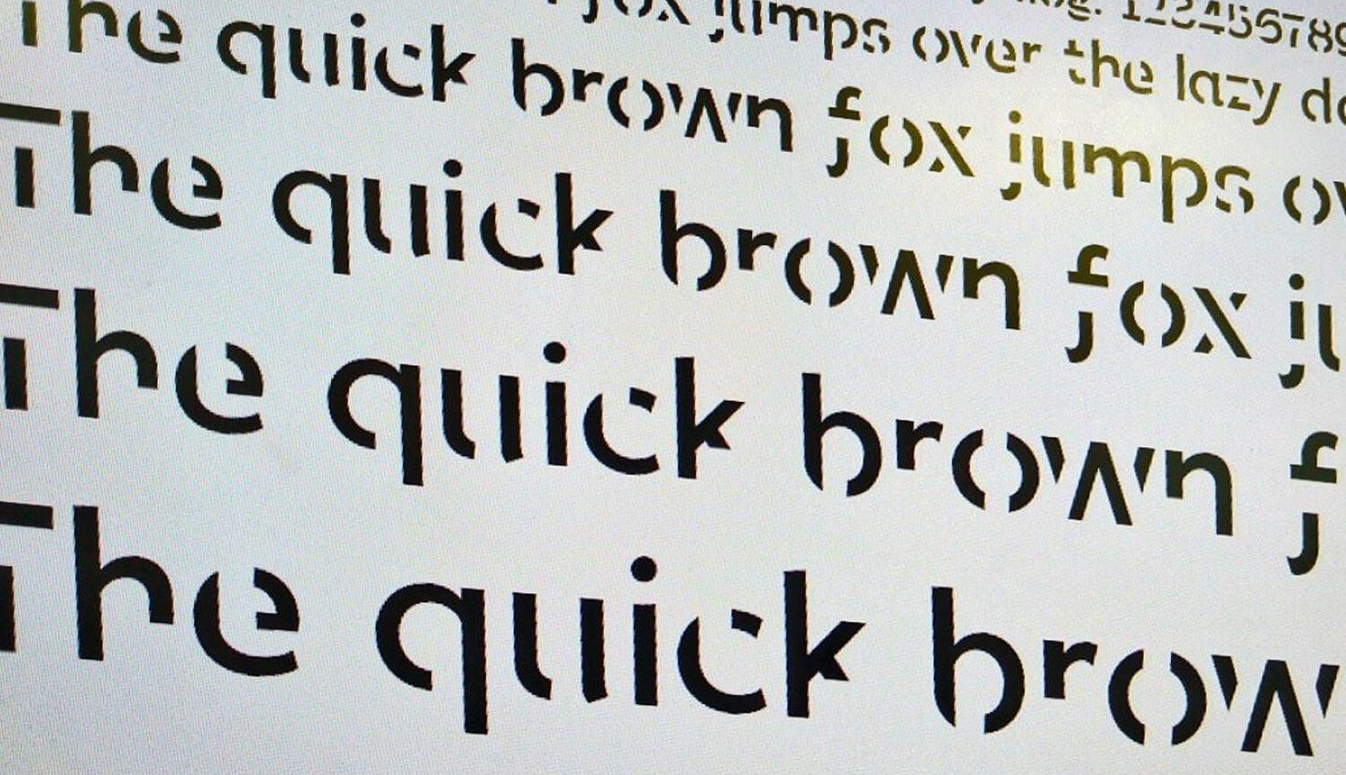 Создан шрифт, помогающий лучше запомнить читаемый текст. Фото.