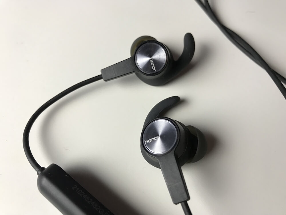 Какие бюджетные наушники выбрать?. Фото.