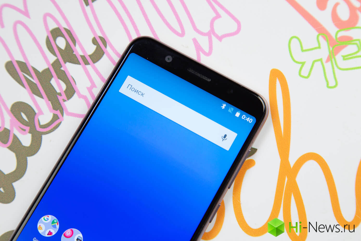 Именно таким должен быть хороший бюджетный смартфон. Фото.