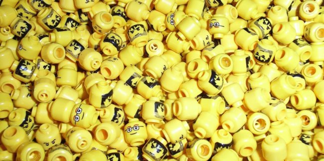 Что будет, если проглотить голову человечка LEGO? Фото.