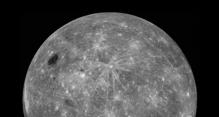 Китай скоро посетит неизведанные территории на Луне. Фото.