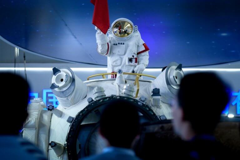 Китай показал модель своей будущей космической станции. Фото.