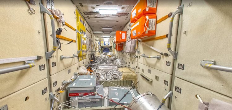 Хотите погулять внутри Международной космической станции? Фото.