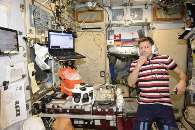 Российский 3D-биопринтер напечатал в космосе 12 органов. Фото.