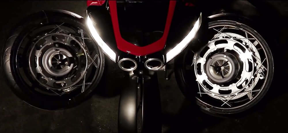 Инженер-энтузиаст собрал летающий мотоцикл-трансформер.. Фото.