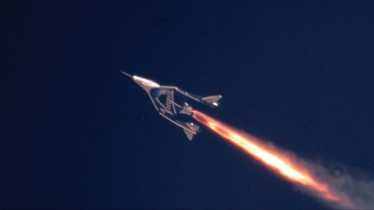 Исторический полет Virgin Galactic напомнил нам, что «космоса» не существует. Фото.