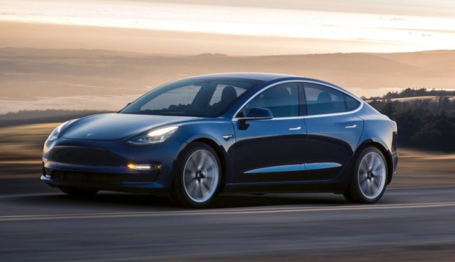 Хакеры получат деньги и автомобиль за взлом Tesla Model 3. Фото.