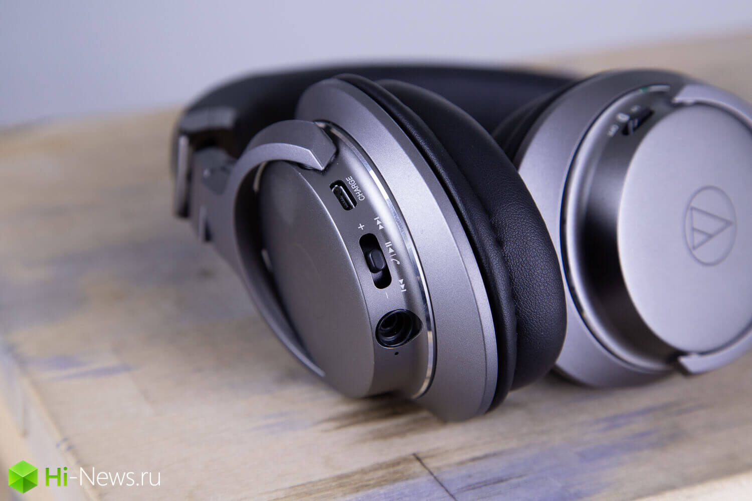 Обзор Audio-Technica ATH-AR5BT: когда провода не нужны.. Из алюминия и кожи.. Фото.