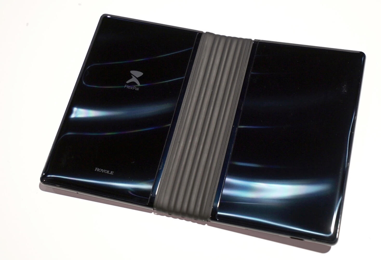 #фотодня | На CES показали работающий гибкий смарфтон.. Фото.