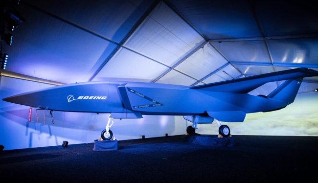 Беспилотный истребитель Boeing — уже в 2020 году. Фото.