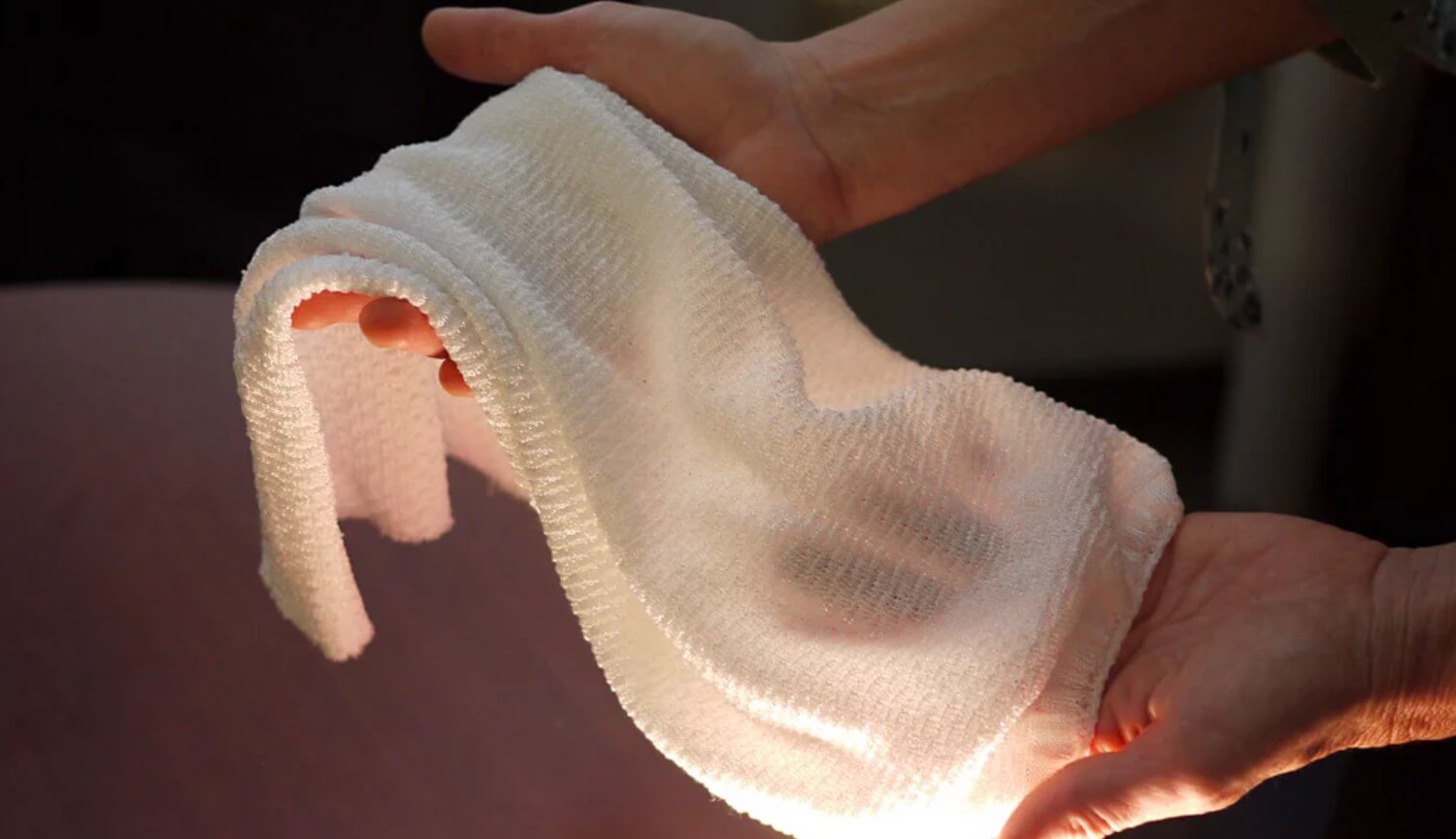 Футболка из этой ткани спасет вас в любую жару. Фото.