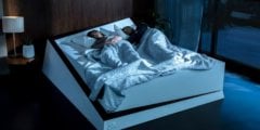 Ford создала «умную» кровать, решающую проблему многих семейных пар. Фото.