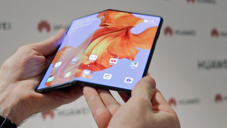 Складной смартфон Mate X от Huawei: более тонкий конкурент Galaxy Fold. Фото.