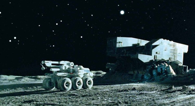 СМИ: Россия рассматривает возможность добычи полезных ископаемых на Луне. Фото.