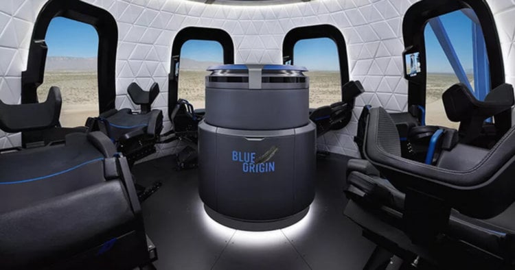 Джефф Безос: Blue Origin отправит человека в космос в этом году. Фото.