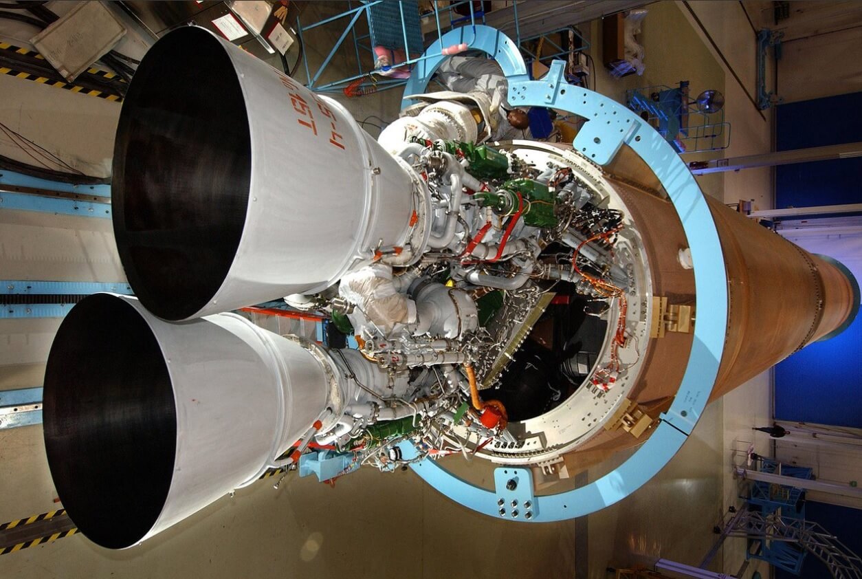 Илон Маск озвучил примерную стоимость переезда на Марс.. Игра мускулами.. Фото.