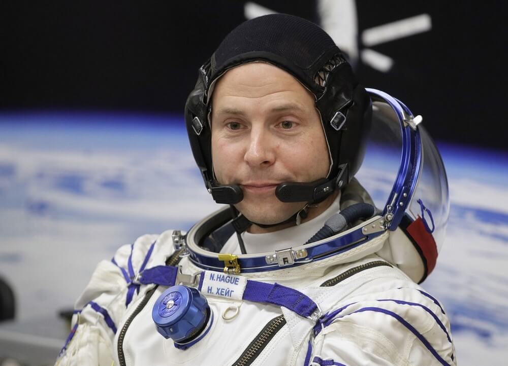 На МКС отказал один из скафандров. На МКС отказал один из скафандров. Фото.