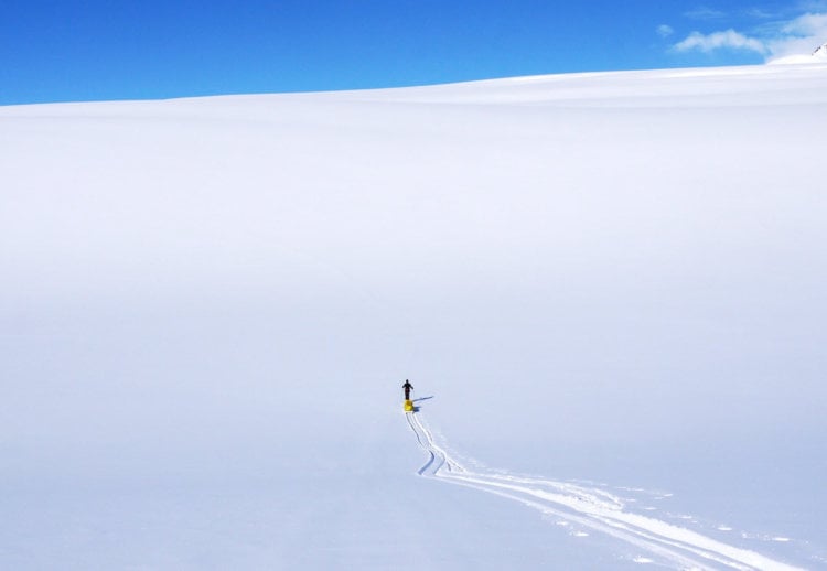 Какой на самом деле размер следа человека в Антарктиде? Фото.