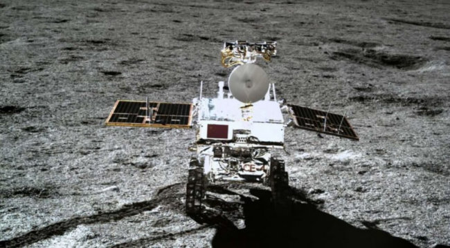 Сможет ли китайский луноход «Юйту-2» пережить третью лунную ночь? Фото.