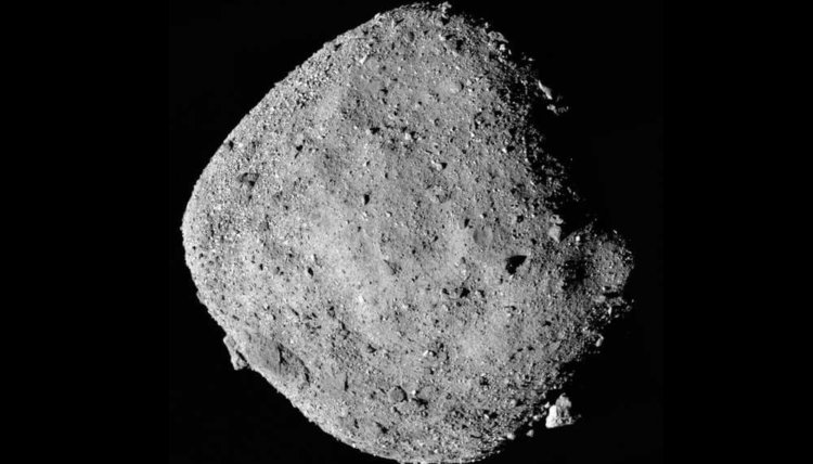NASA рассказала об интересной особенности вращения астероида Бенну. Фото.