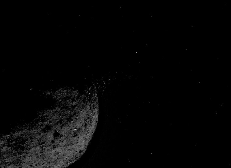 Астероид Бенну оказался более активным, чем считалось. Фото.