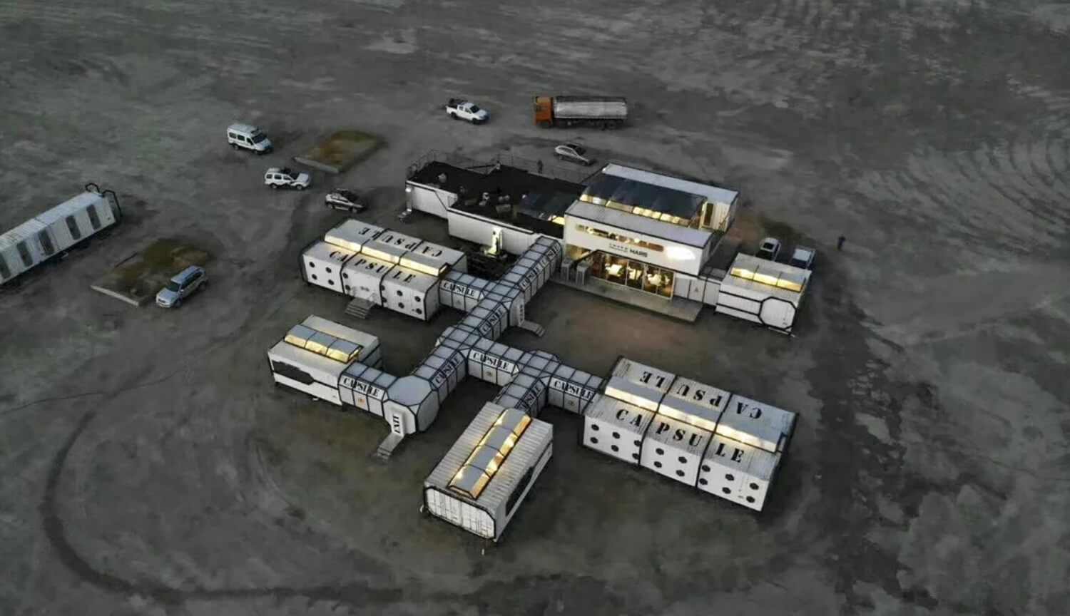 В Китае открылся лагерь, в котором можно почувствовать себя первым колонистом Марса. Фото.