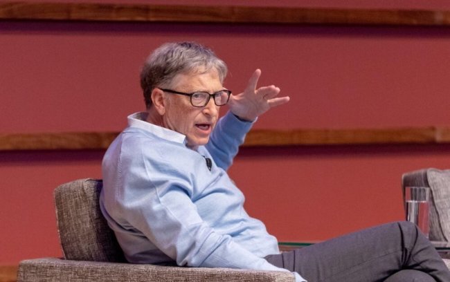 Билл Гейтс сравнил искусственный интеллект с ядерным оружием. Фото.