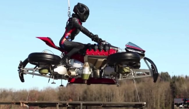 #видео | Проект летающего мотоцикла Lazareth реален — он поднялся на метровую высоту. Фото.