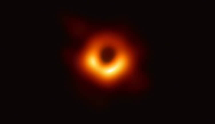 10 научных фактов, которые мы извлекли из первой фотографии черной дыры. Фотограиф настоящей черной дыры. Фото.