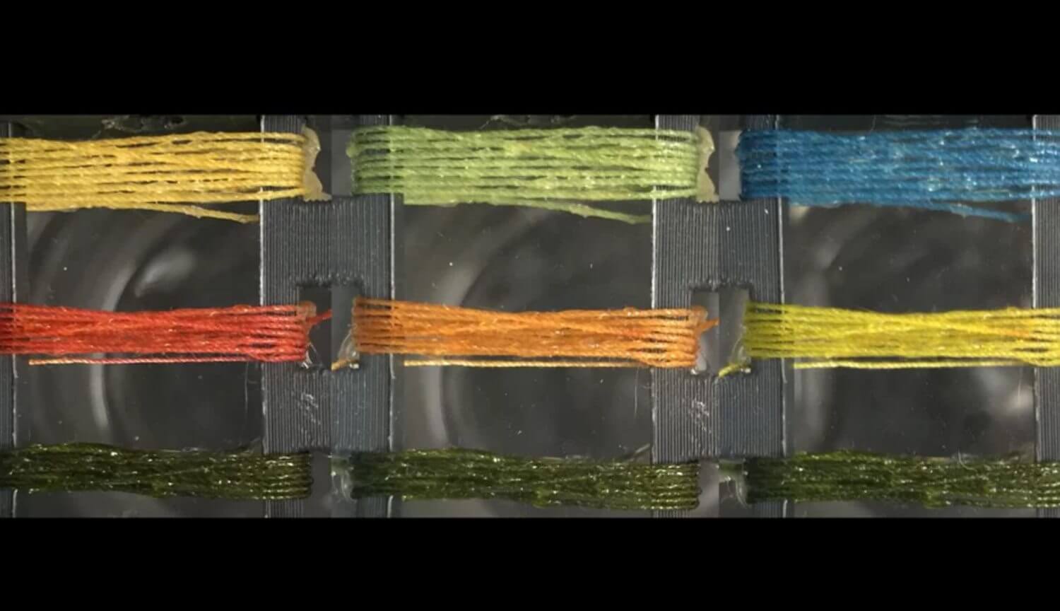 Нити, реагирующие на опасные газы