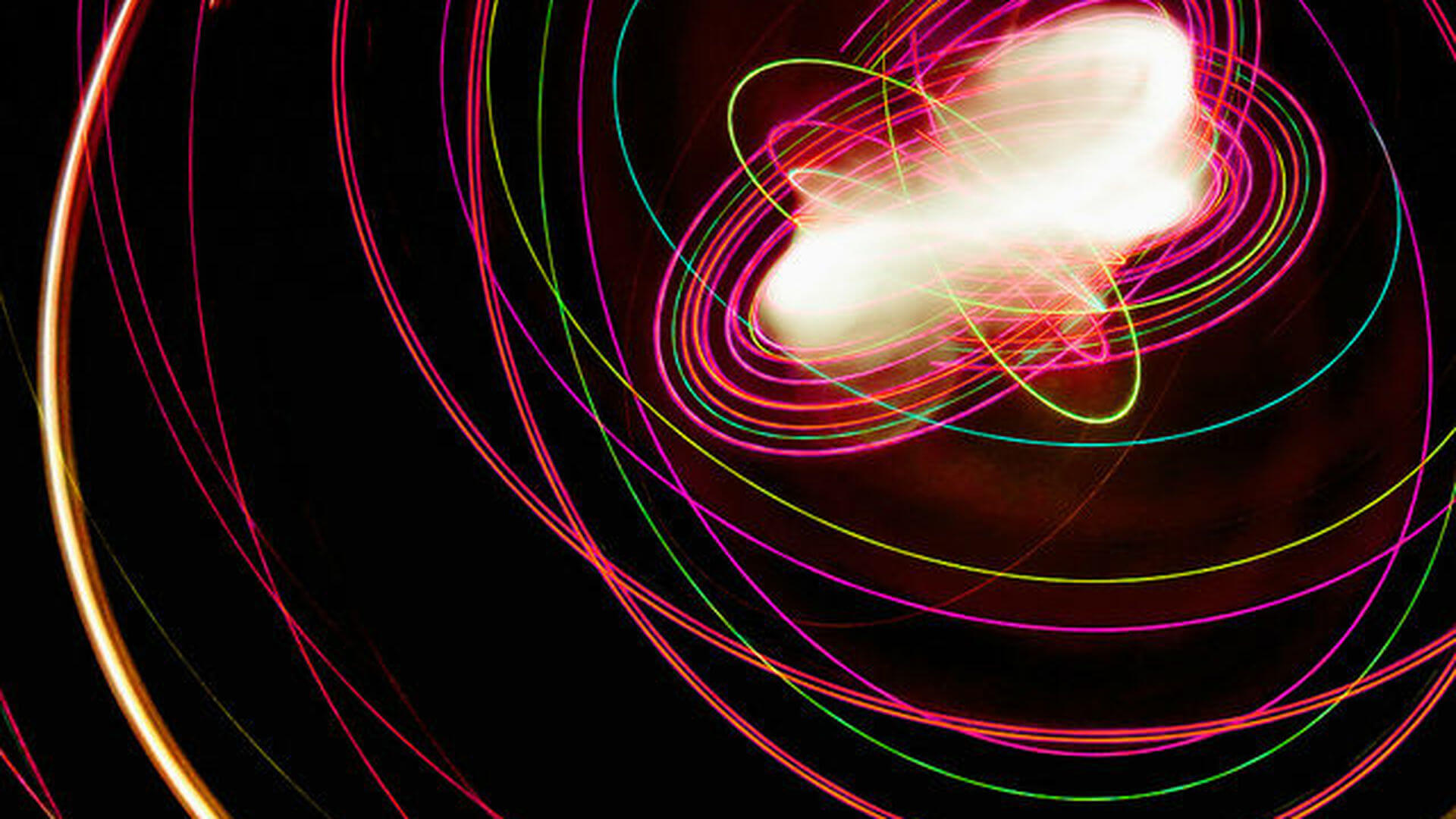 Ученые поговаривают, что у частиц света есть физическая масса. Фото.