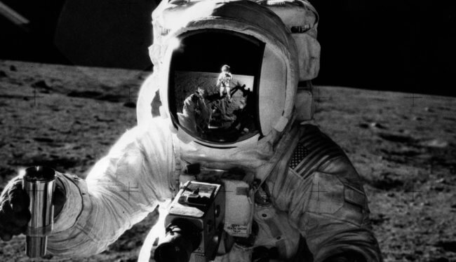 NASA выбрало место на Луне, на которое в следующий раз ступит нога человека. Фото.
