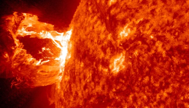 Магнитное поле Солнца может быть в 10 раз сильнее, чем предполагалось ранее. Фото.