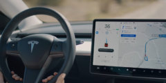 Автомобили Tesla будут самостоятельно объезжать дорожные ямы. Фото.