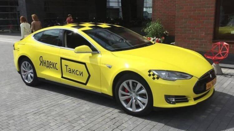 Новости высоких технологий: Беспилотное такси от Tesla. Фото.