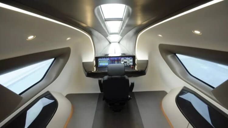 Новый китайский поезд на магнитной подушке сможет развивать скорость 600 км/ч. Фото.