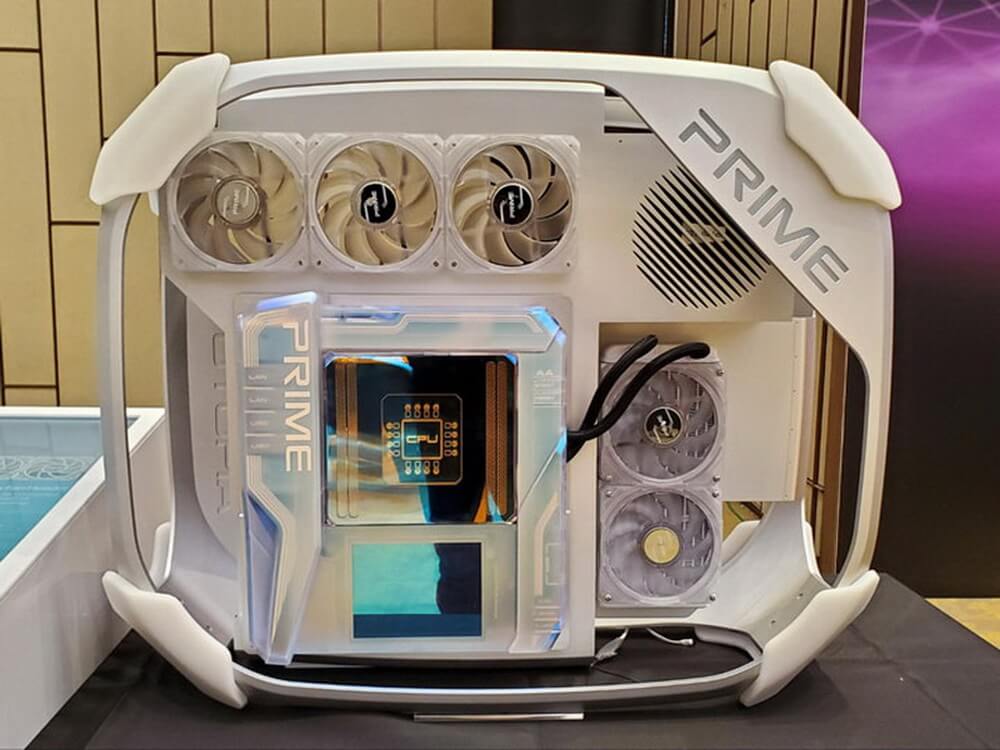 ASUS показала компьютерную материнскую плату будущего. Фото.