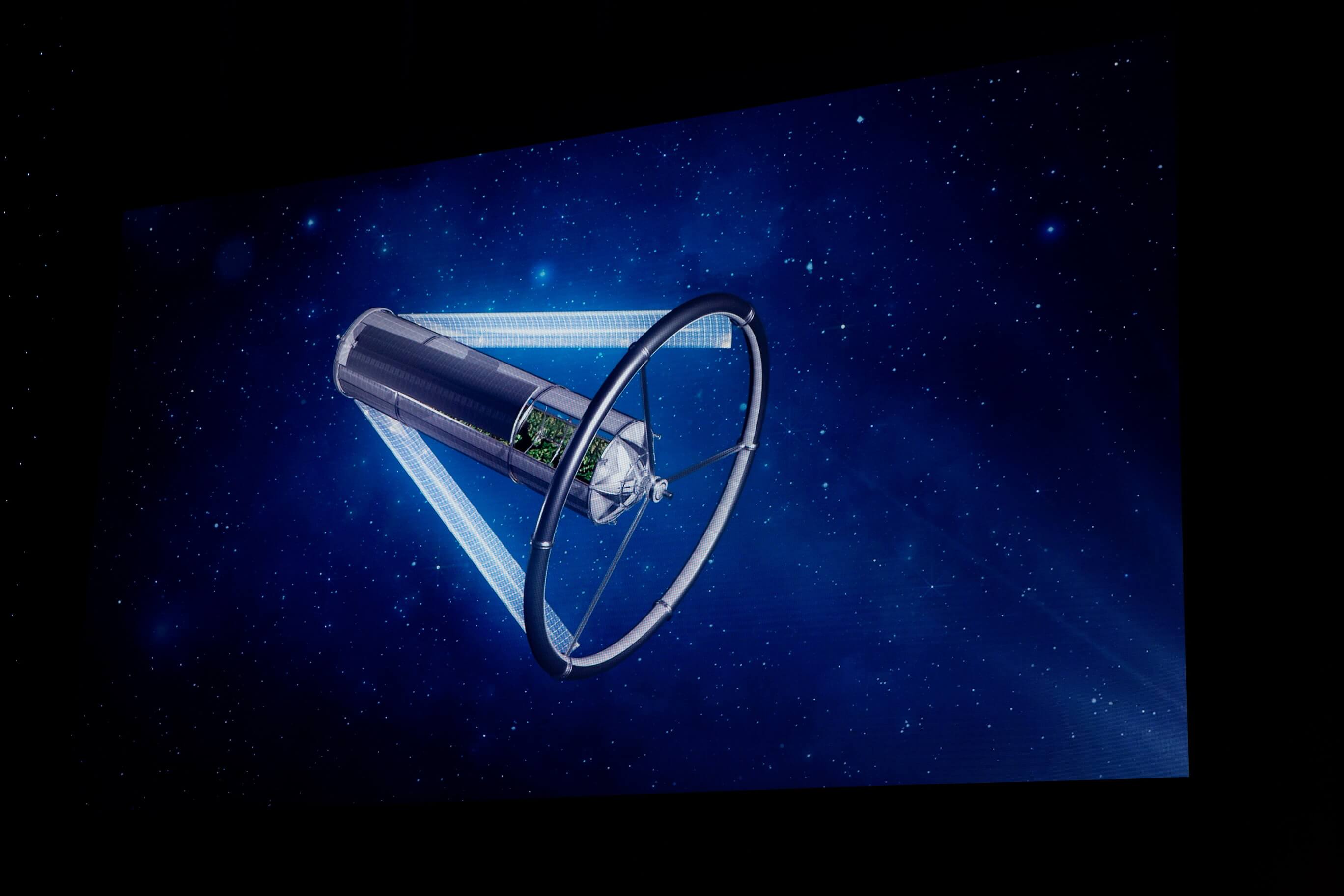 Blue Origin летит на Луну: Джефф Безос представил прототип посадочного модуля.. Фото.