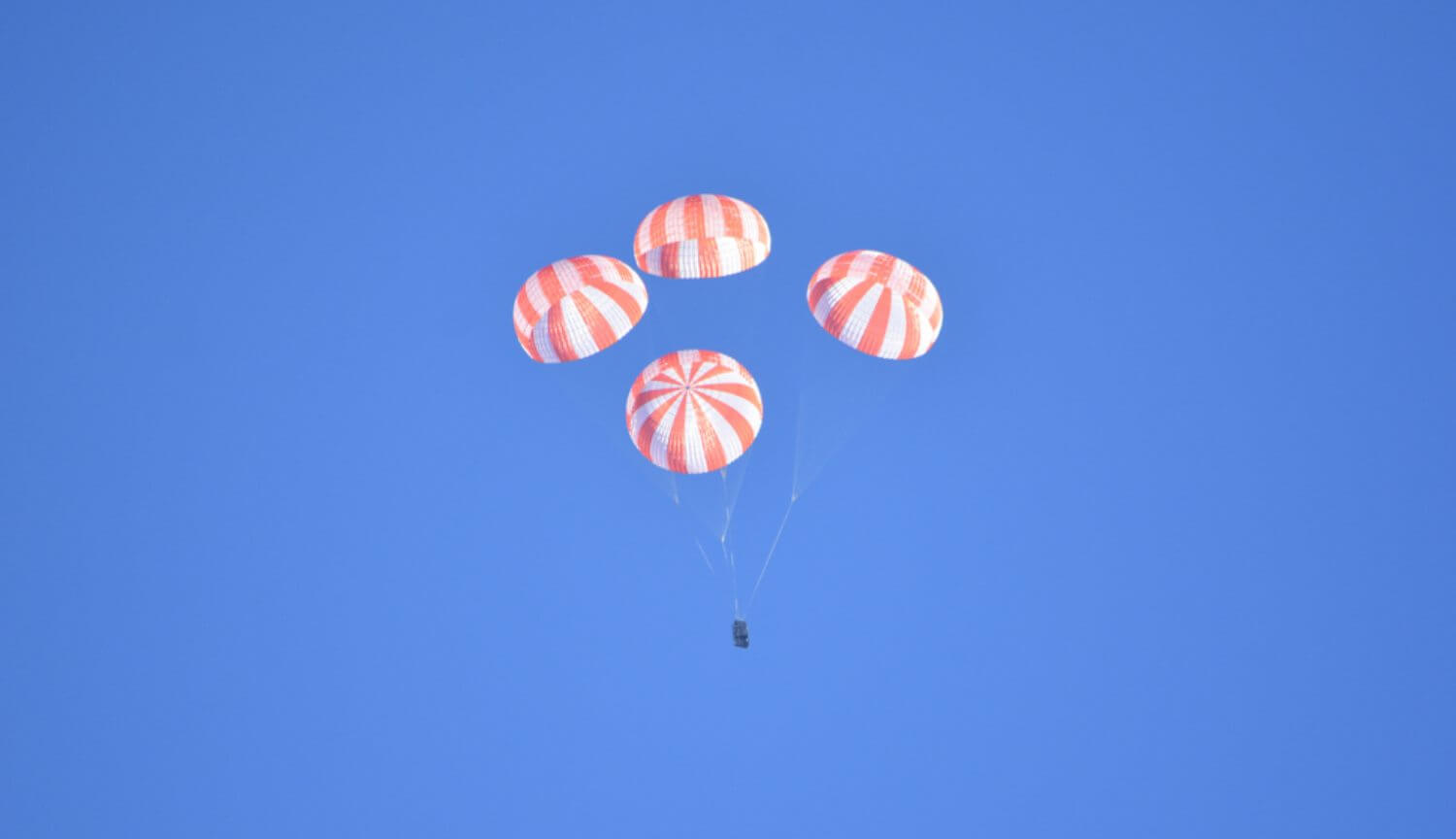 SpaceX рассказала об очередной аварии корабля Crew Dragon. Фото.