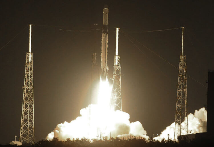 SpaceX рассказала о возможностях своих спутников Starlink. Фото.