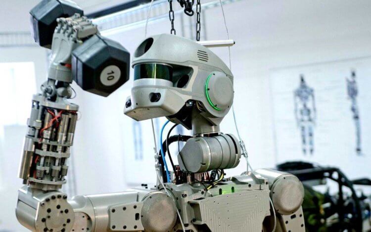 Пилотом российского лунохода миссии «Луна-29» может стать человекоподобный робот. Фото.